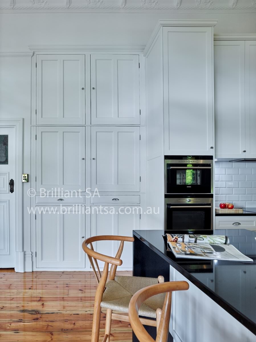 GRANDEUR AND GRACE KITCHEN Brilliant SA