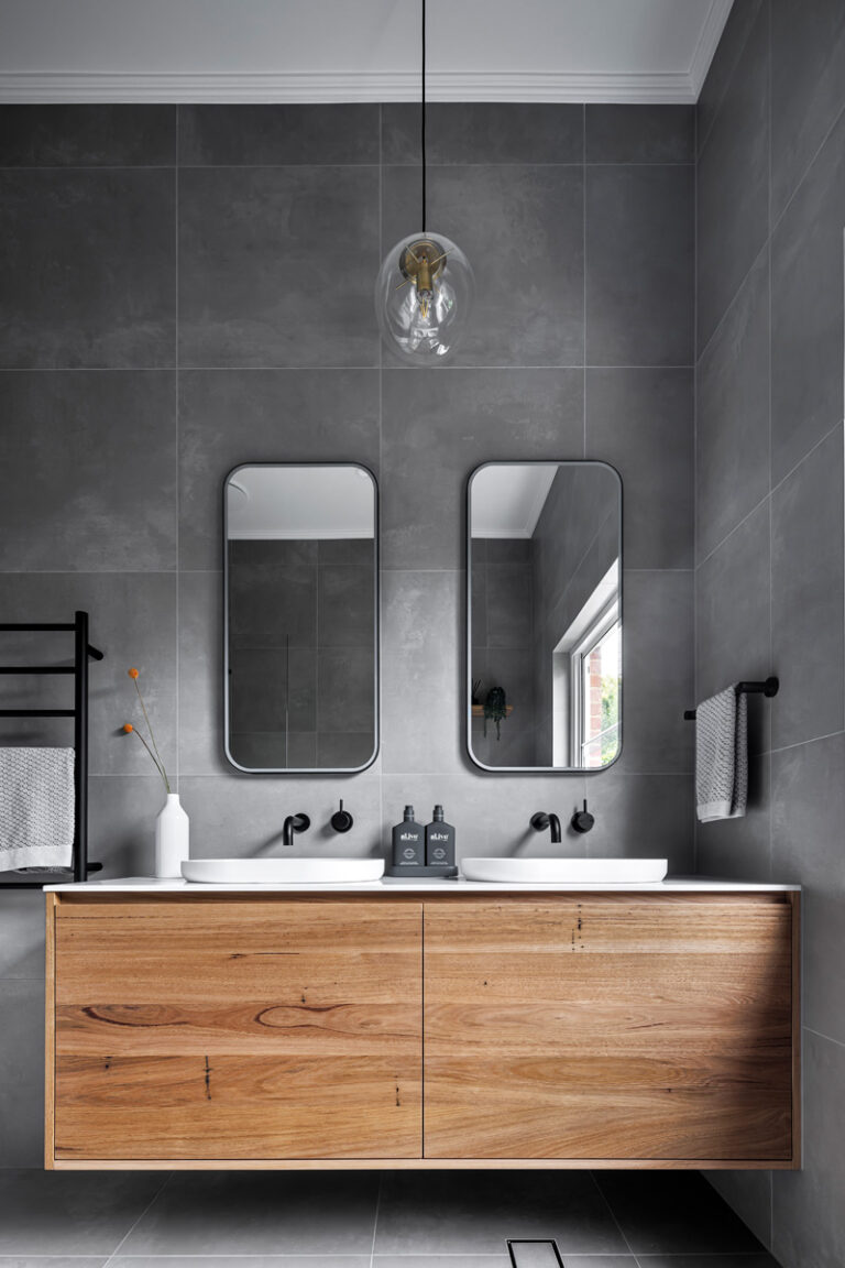 Kingswood Bathroom & Powder Room Renovation