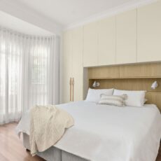 Contemporary Master Ensuite renovation in Goodwood