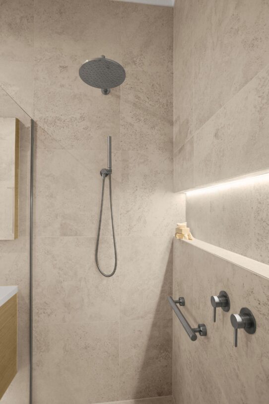 Contemporary Accessible Ensuite renovation in Goodwood