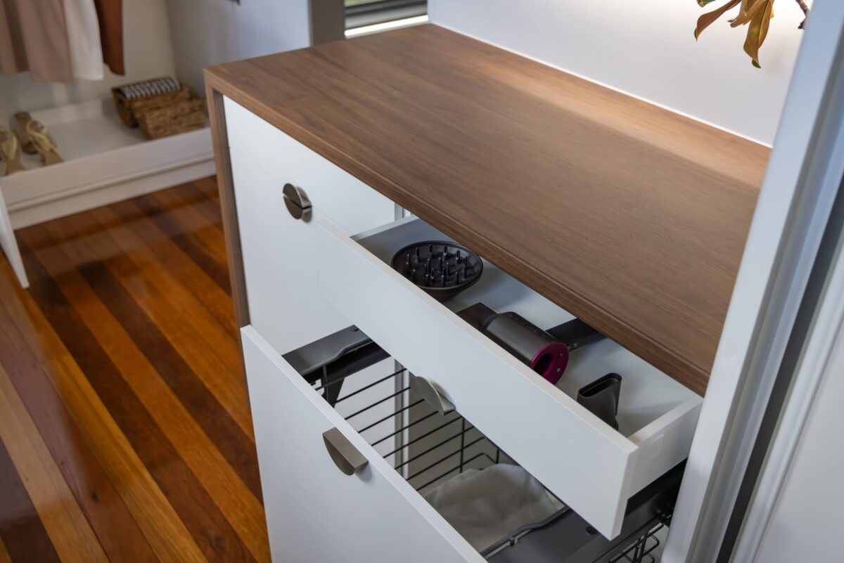 vanity table