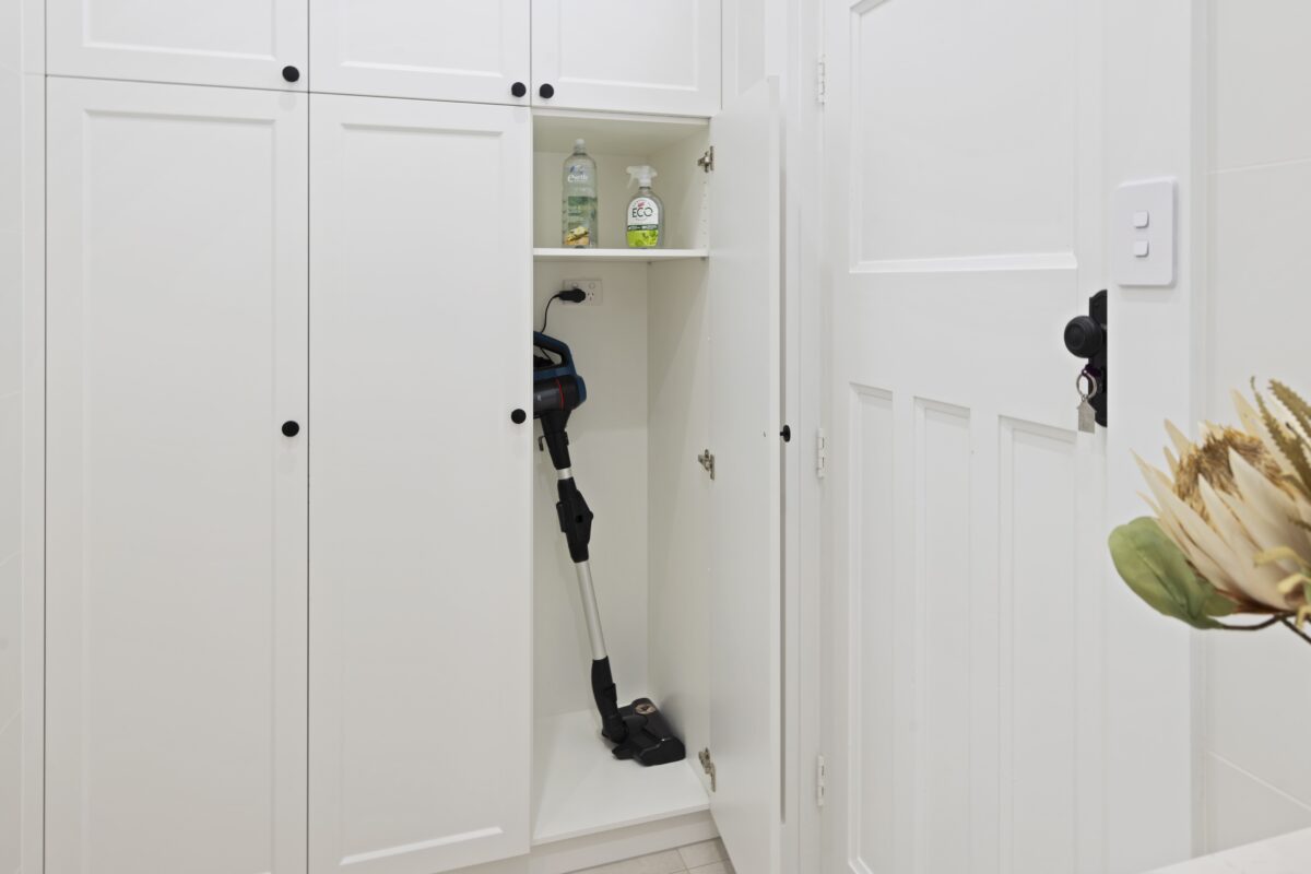 Hampton style laundry renovation