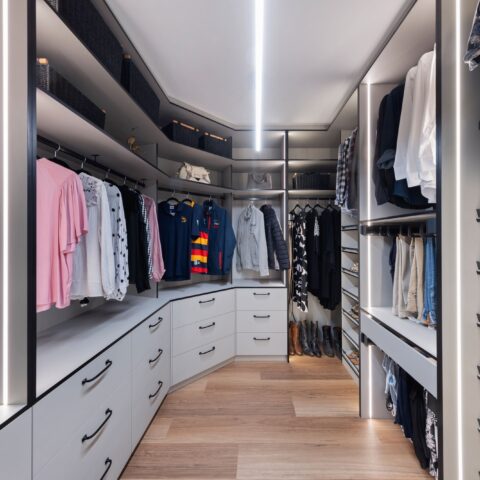 Hamptons Style Ensuite & Walk-in Robe Renovation